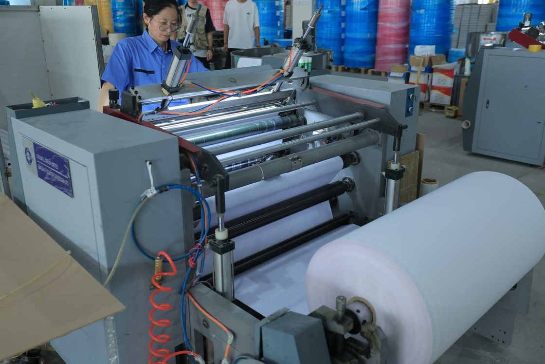 Automatic Multichannel Label Cutting Machine for Thermal Paper Slitting