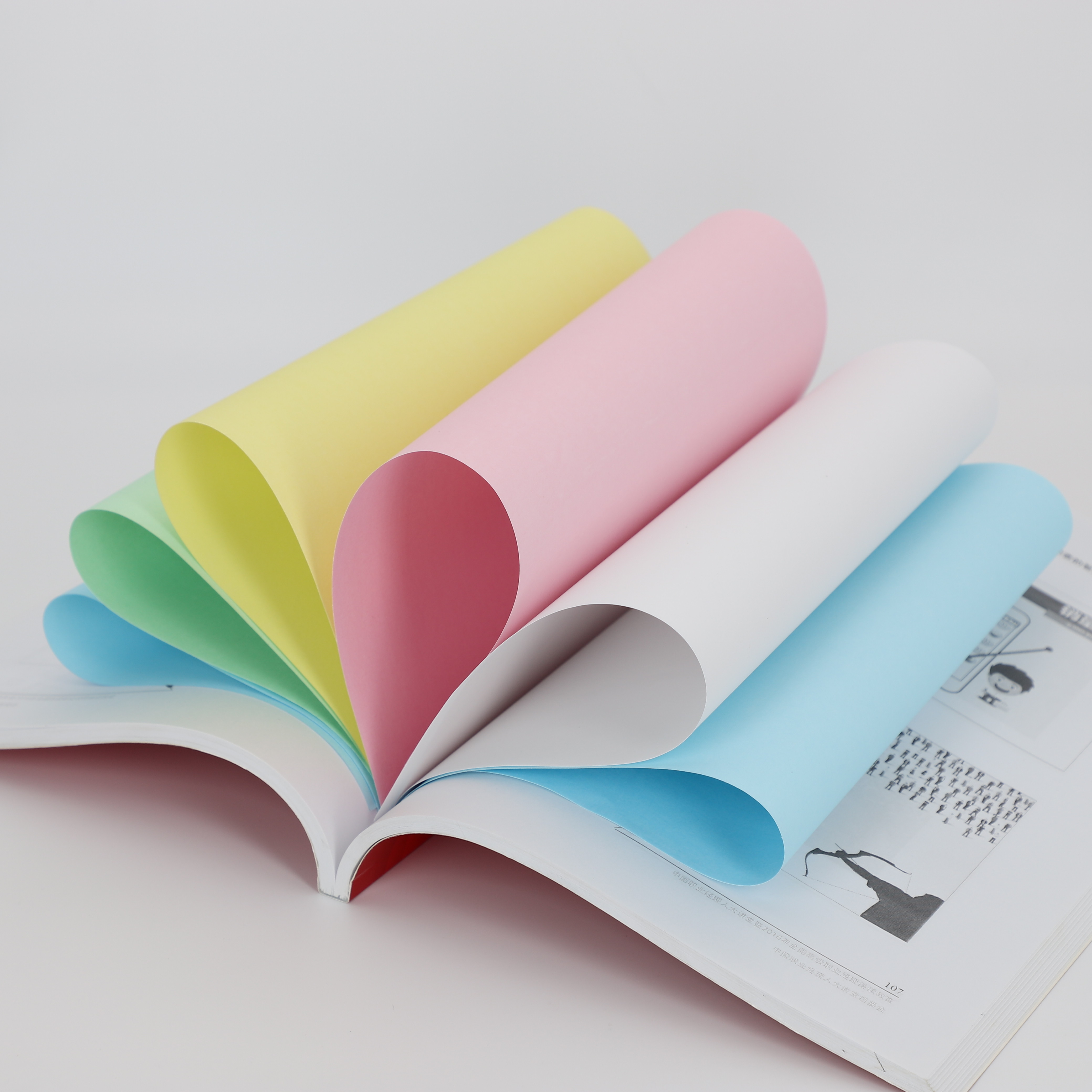 55gsm CB/CFB/CF Carbonless Copy Paper for Consistent Printing Performance
